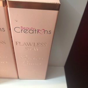 Flawless stay Primer